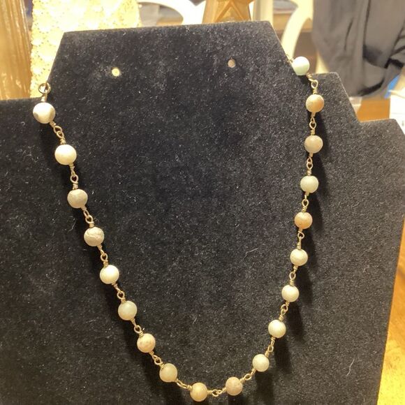 Petite Gray/Greenish Bead Necklace - Picture 5 of 5